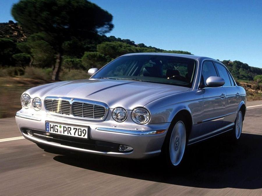  Jaguar XJ8 2003 года  (EU) (фото 1 из 6)